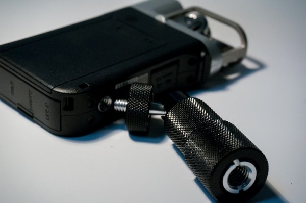 SONY HDR-MV1(マイクスタンドアダプター、micro sdカード付） - ビデオカメラ